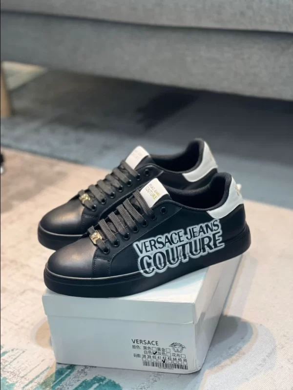 Versace Greca Sneakers - RVS10