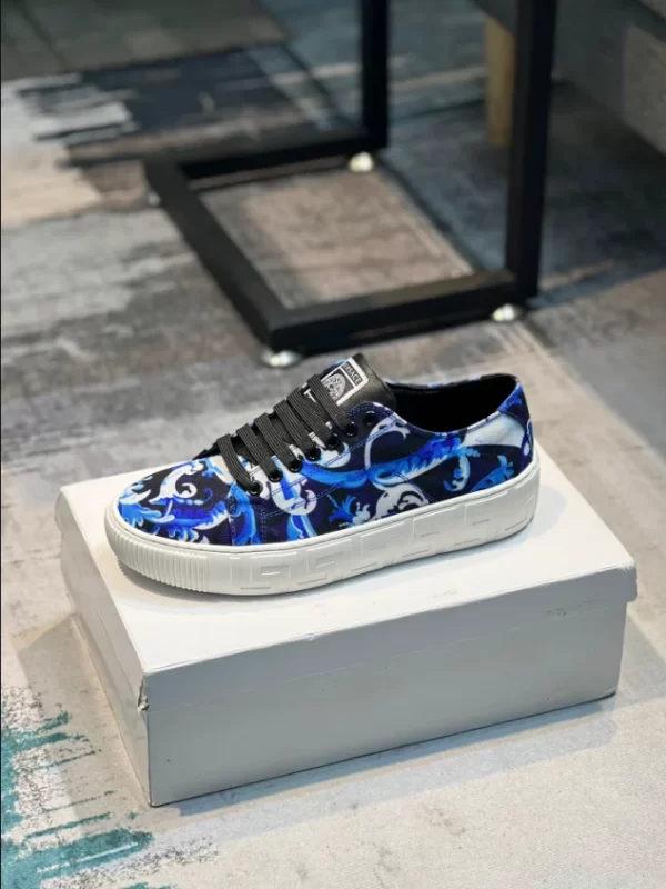 Versace Greca Sneakers - RVS01