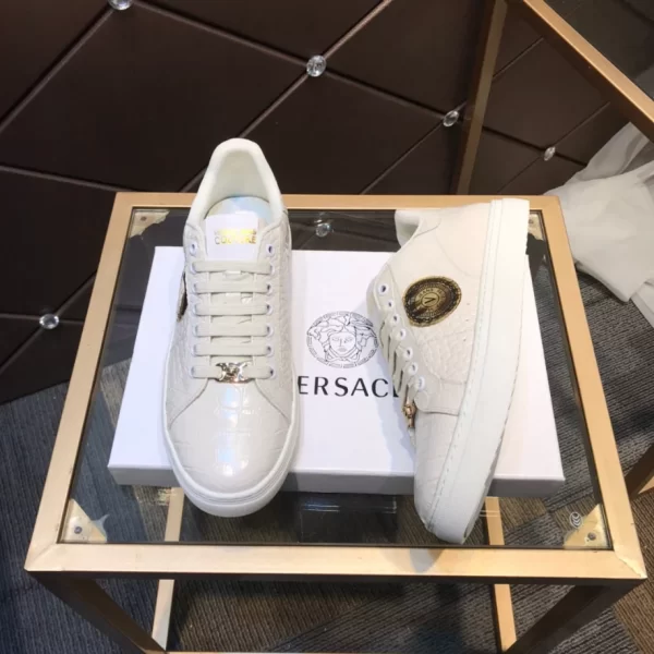 Versace Greca Sneakers - RVS19