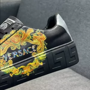 Versace Greca Sneakers - RVS04