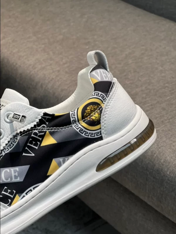 Versace Greca Sneakers - RVS06