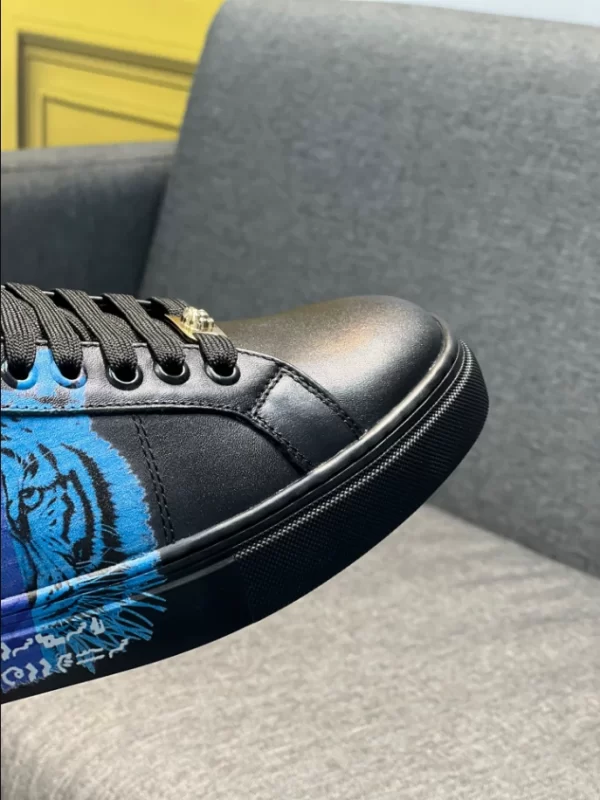 Versace Greca Sneakers - RVS03