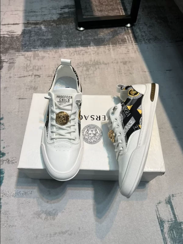 Versace Greca Sneakers - RVS06