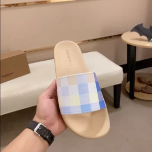 Burberry Check Slides - SB06