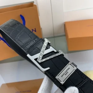 LOUIS VUITTON BELT