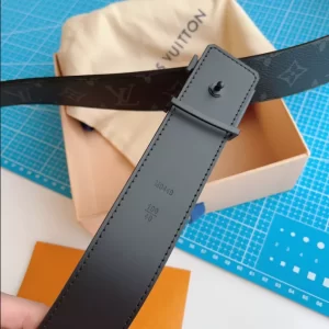 LV Initiales 40mm Matte Black Belt