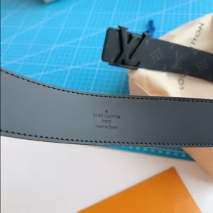 LV Initiales 40mm Matte Black Belt