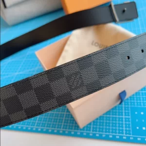 LV Initiales 40mm Reversible Belt 