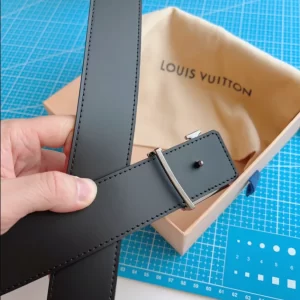 LV Initiales 40mm Reversible Belt 