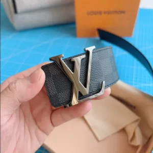 LV Initiales 40mm Reversible Belt 