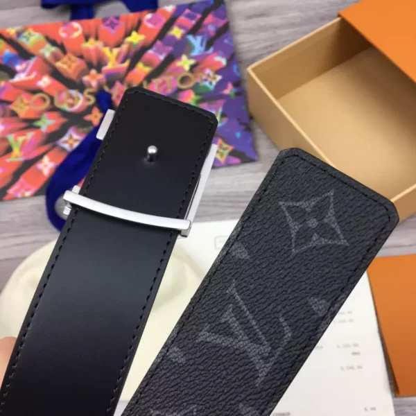 LV Pyramide 40mm Belt