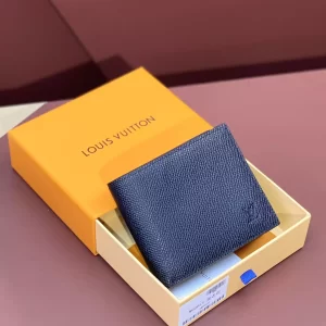 Louis Vuitton Amerigo Wallet - WL18