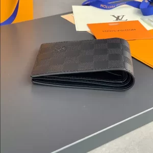 Louis Vuitton Multiple Wallet - WL05