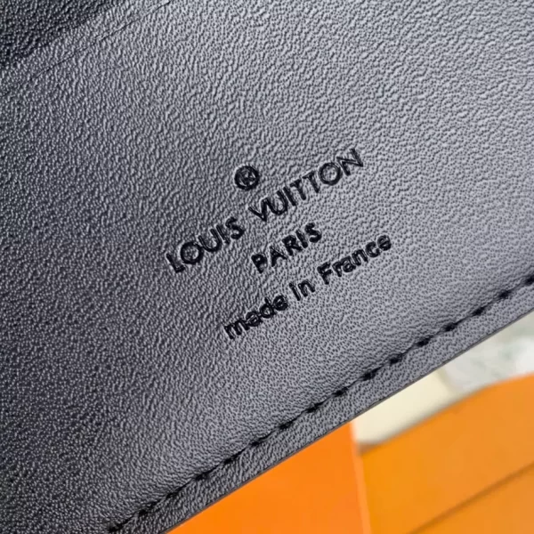 Louis Vuitton Multiple Wallet - WL05