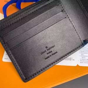 Louis Vuitton Multiple Wallet - WL06