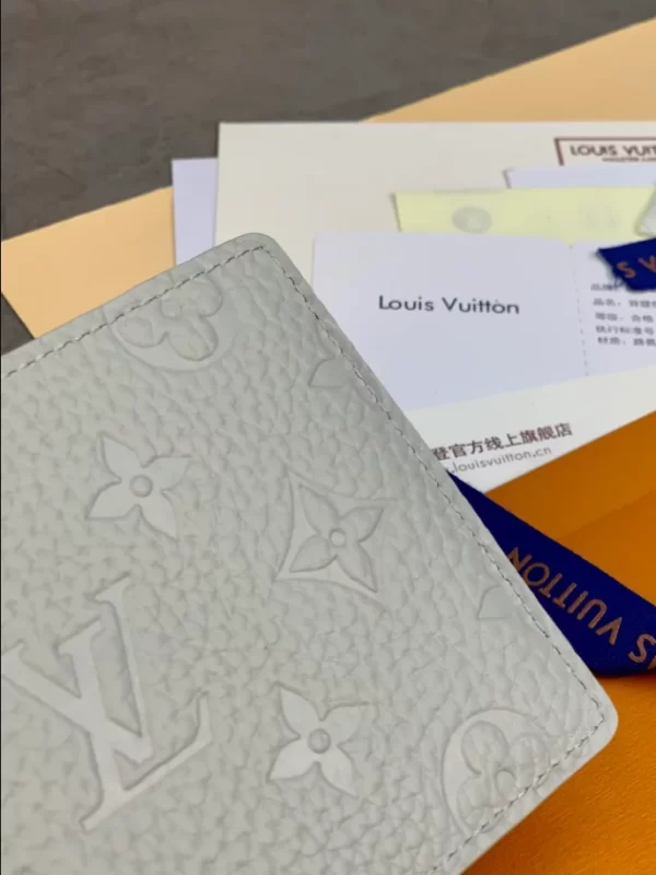 Louis Vuitton Multiple Wallet - WL14