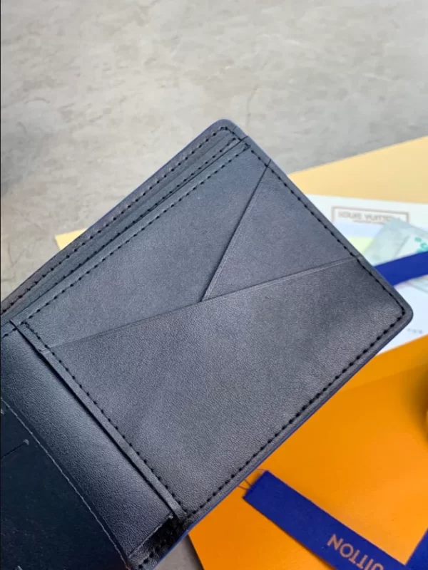 Louis Vuitton Multiple Wallet - WL15