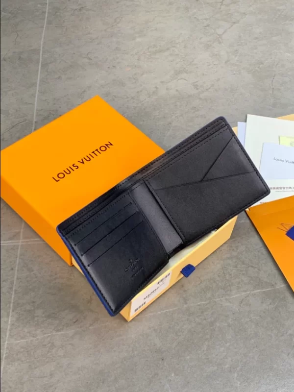 Louis Vuitton Multiple Wallet - WL15