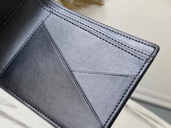 Louis Vuitton Multiple Wallet - WL17