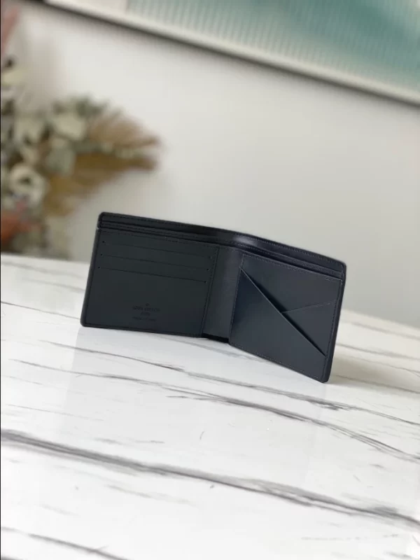 Louis Vuitton Multiple Wallet - WL17