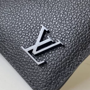 Louis Vuitton Multiple Wallet - WL17