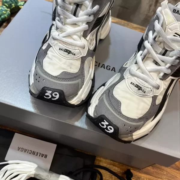 Balenciaga Runner Sneaker - RBS02