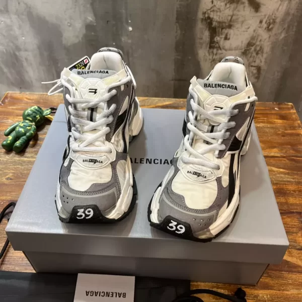 Balenciaga Runner Sneaker - RBS02