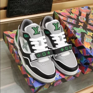 LV Trainer Sneaker - RLS05