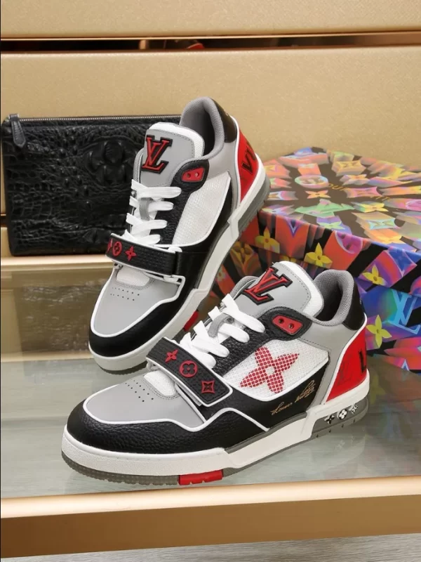 LV Trainer Sneaker - RLS06