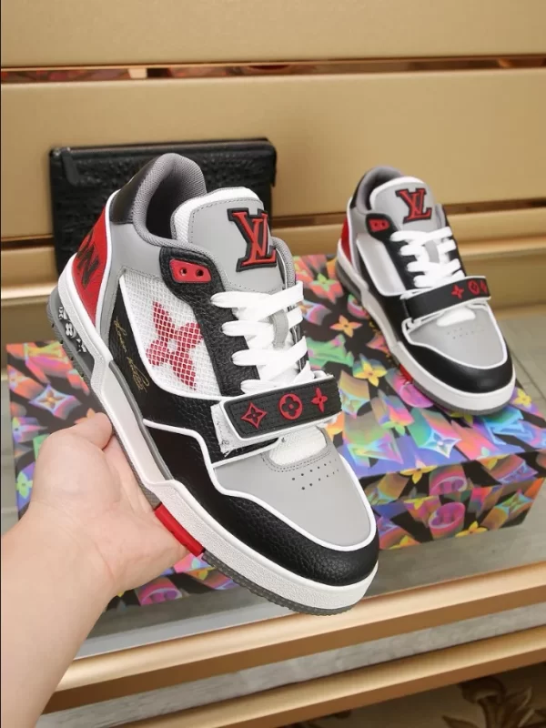 LV Trainer Sneaker - RLS06