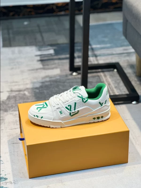 LV Trainer Sneaker - RLS18