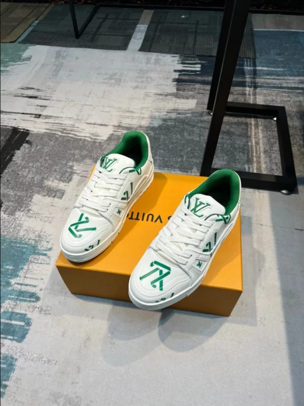 LV Trainer Sneaker - RLS18