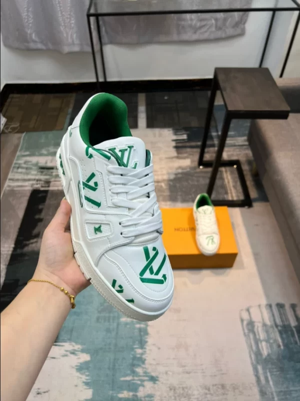 LV Trainer Sneaker - RLS18