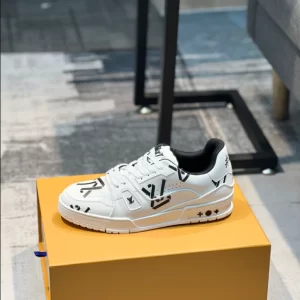 LV Trainer Sneaker - RLS19