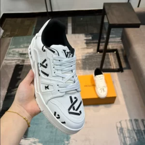 LV Trainer Sneaker - RLS19