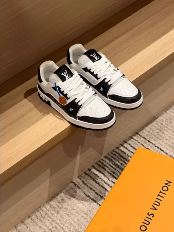 LV Trainer Sneaker - RLS25