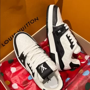 LV Trainer Sneaker - RLS25