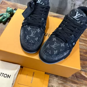 LV Trainer Sneaker - RLS29