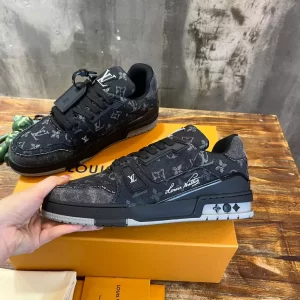 LV Trainer Sneaker - RLS29