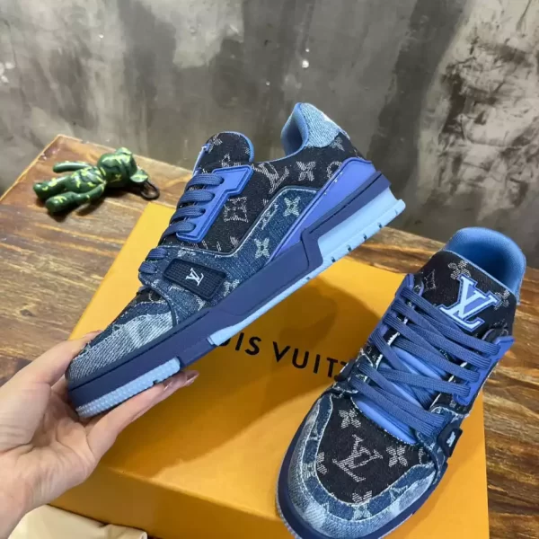 LV Trainer Sneaker - RLS30