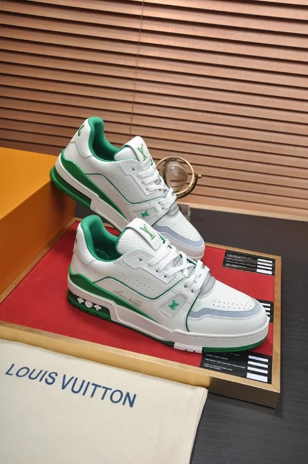 LV Trainer Sneaker - RLS34