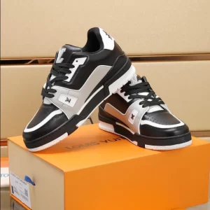 LV Trainer Sneaker - RLS39