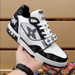 LV Trainer Sneaker - RLS40