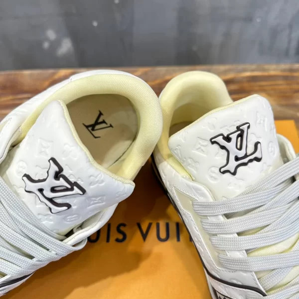 LV Trainer Sneaker - RLS48