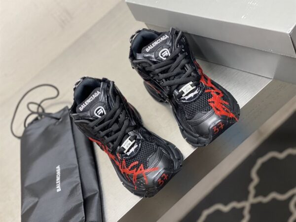 Balenciaga Runner Graffiti Sneaker - RBS11