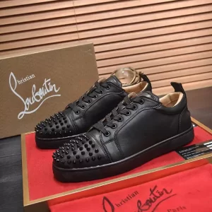 Christian Louboutin Louis Junior Spikes Sneaker – CRS01