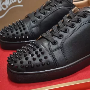 Christian Louboutin Louis Junior Spikes Sneaker – CRS01