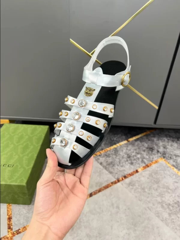 Rubber Buckle Strap Sandal