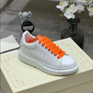 Alexander McQueen Oversized Sneaker - RAS49