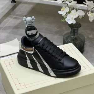 Alexander McQueen Oversized Sneaker - RAS46